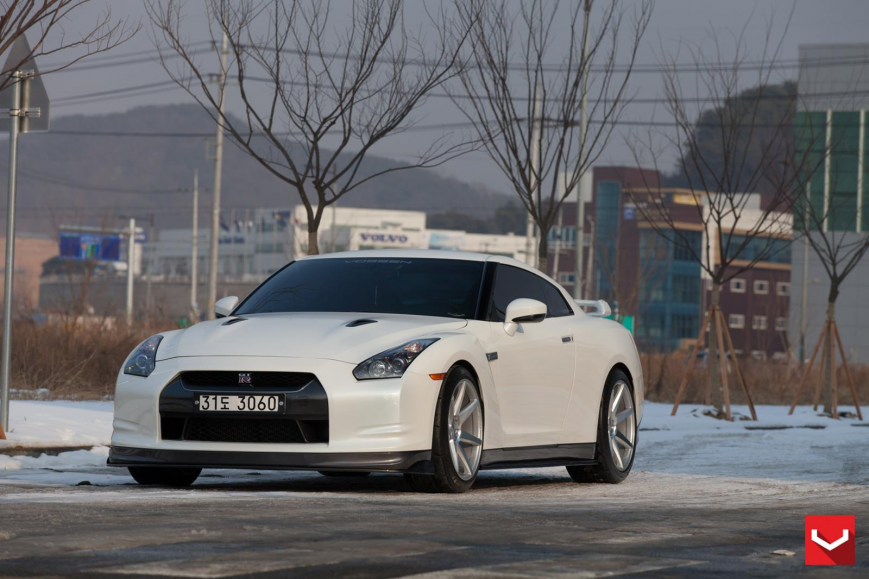 Nissan GTR   CV7