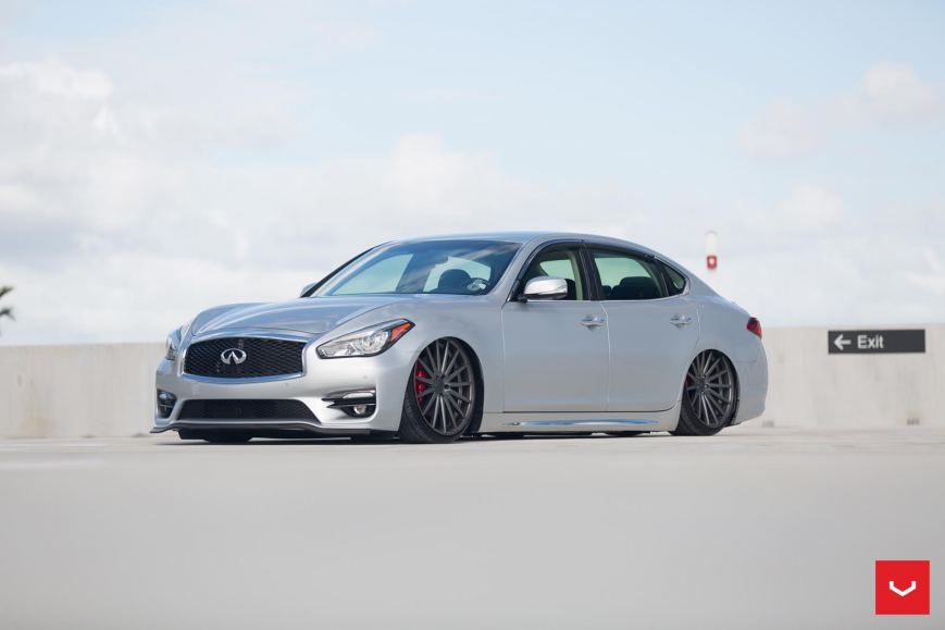 Infiniti Q70   VFS2