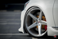   Vossen: Lexus LS   Vossen CG-201