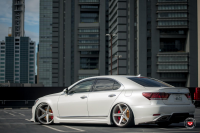   Vossen: Lexus LS   Vossen CG-201
