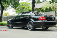   Vossen: Mercedes E-Class   Vossen VFS4