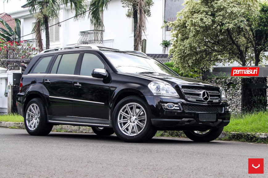 Mercedes Benz GL   CV4