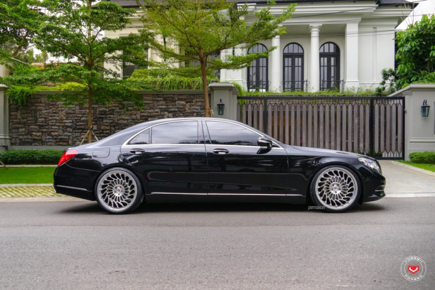 Mercedes Benz S Class   ML-R2