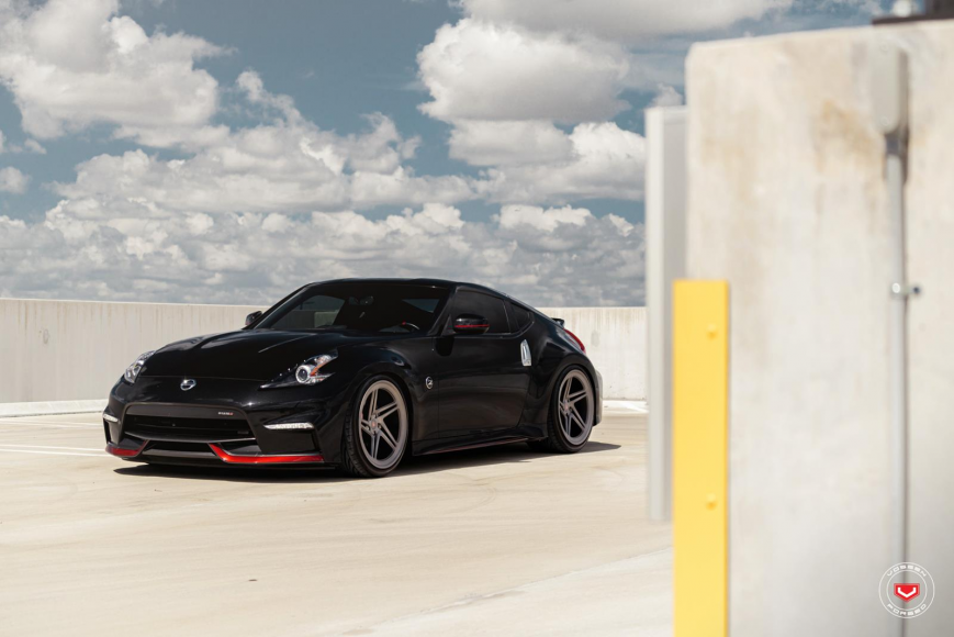 Nissan 370Z   LC102T