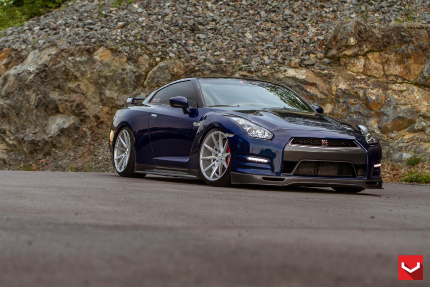 Nissan GTR   VFS1