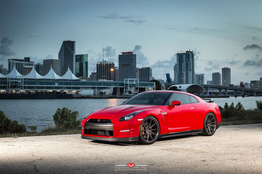 Nissan GTR   VPS310