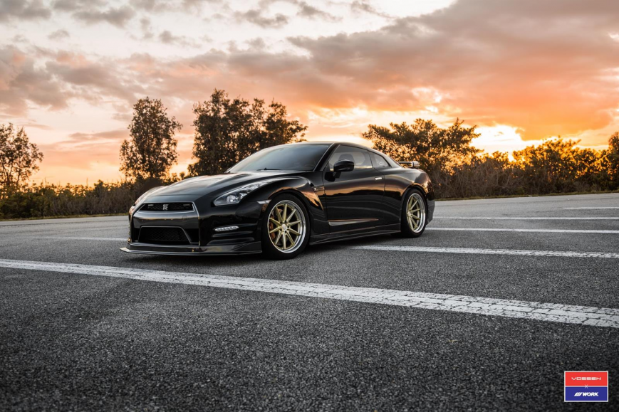 Nissan GTR   VWS1
