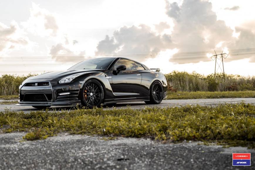Nissan GTR   VWS2