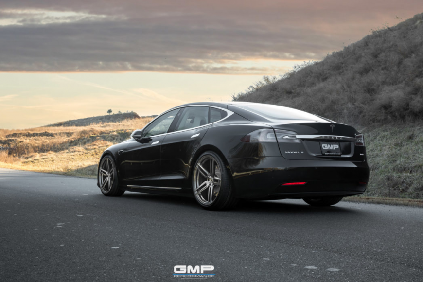 Tesla Model S   HC-1