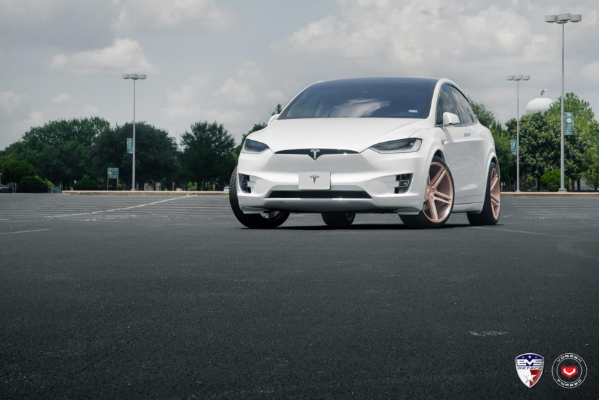 Tesla Model X   VPS302