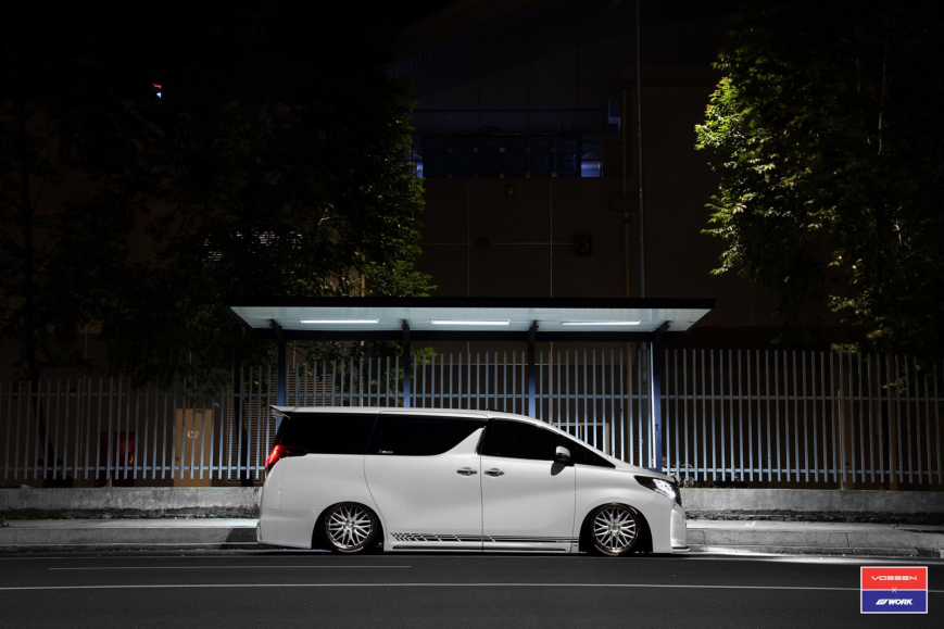 Toyota Alphard   VWS2