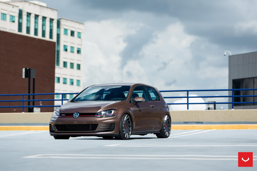 Volkswagen Golf   VLE1
